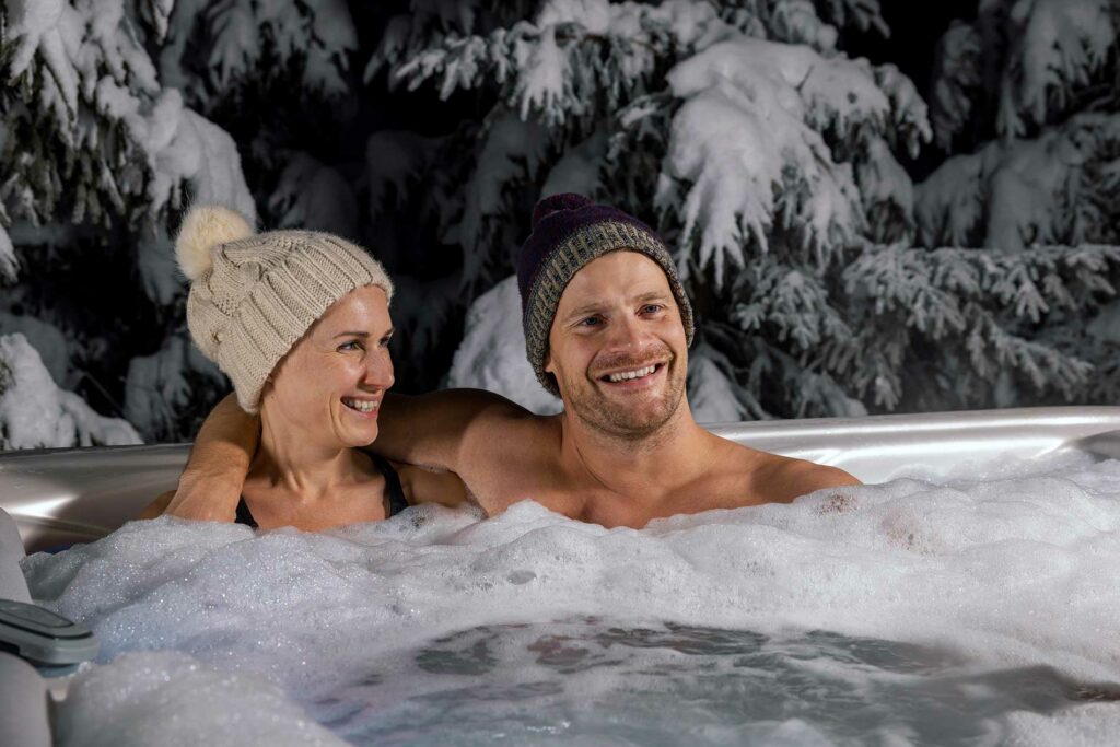 2-people-in-a-hot-tub